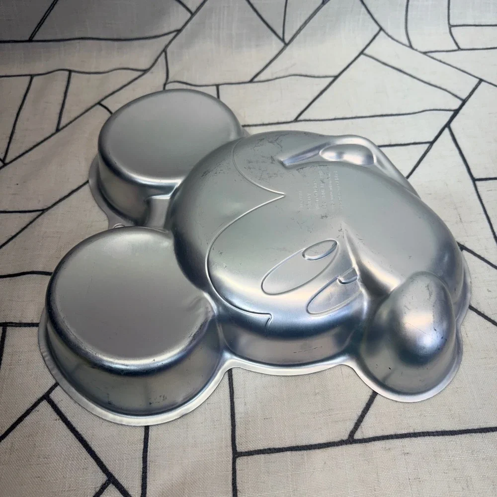 Wilton Mickey Mouse Cake Pan 13
